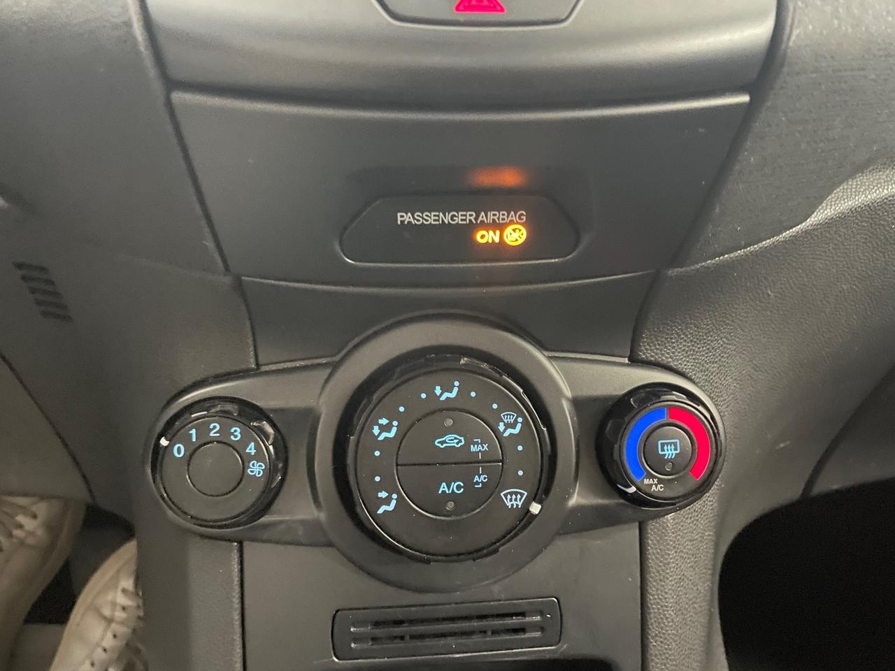 Ford Fiesta 1.4 5 porte Bz.- GPL Business Perfetta !