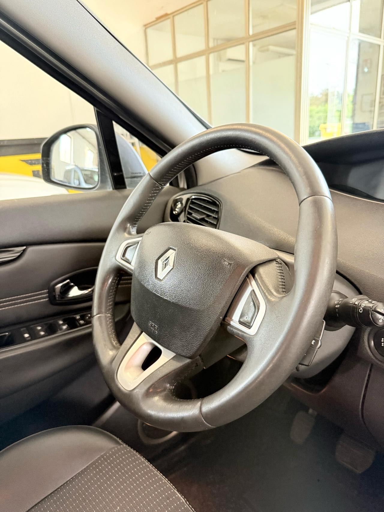 Renault Scenic Scénic X-Mod 1.5 dCi 110CV Luxe