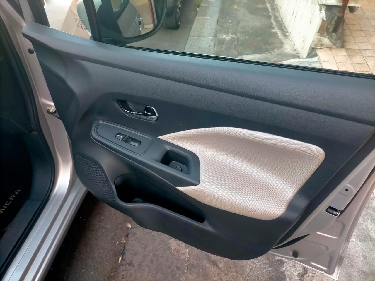 Nissan Micra 1.0L 12V 5 porte Acenta