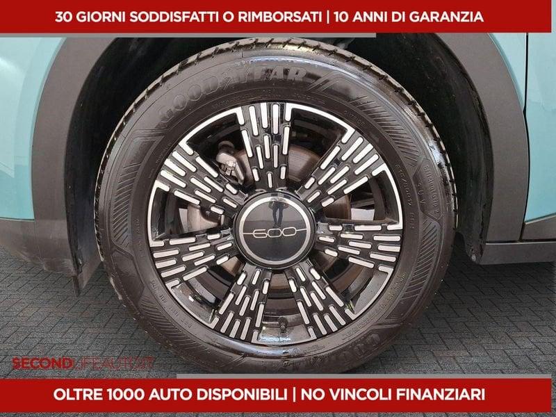 FIAT 600 1.2 hybrid 145cv auto