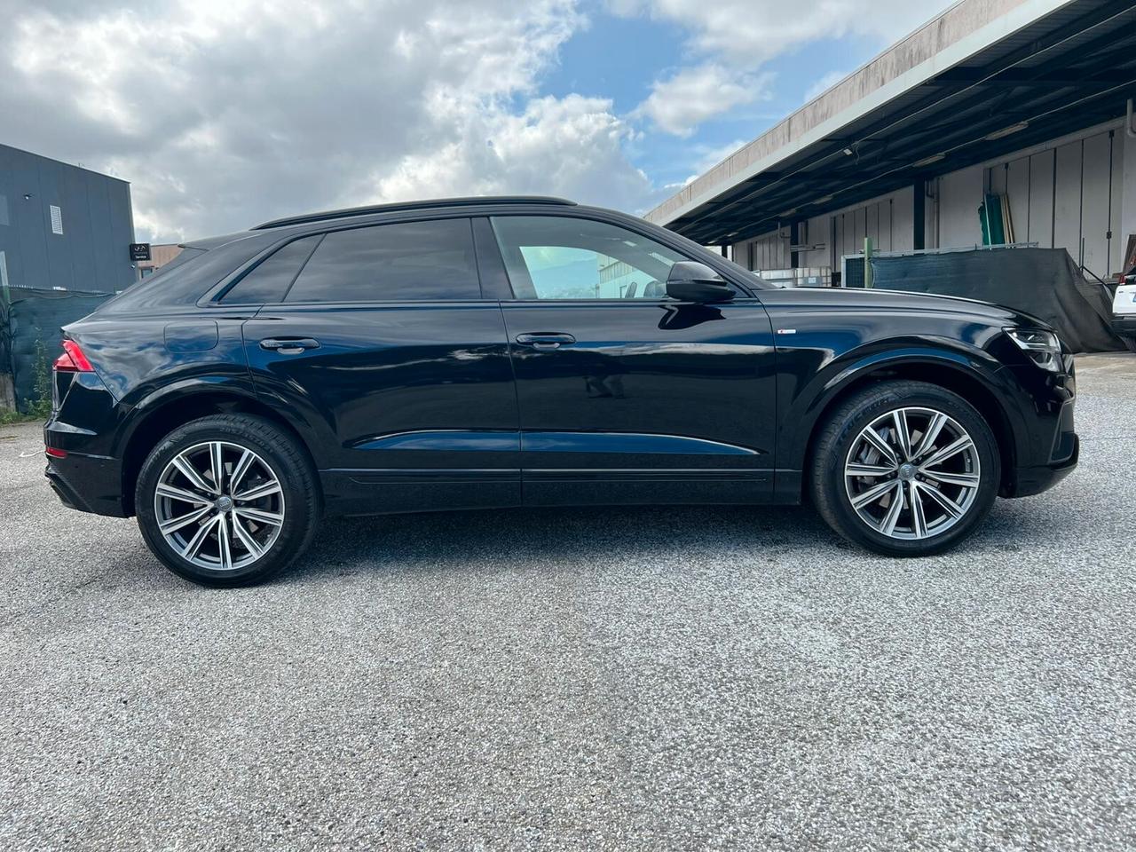 Audi Q8 50 TDI 286 CV quattro tiptronic Sport- 2020