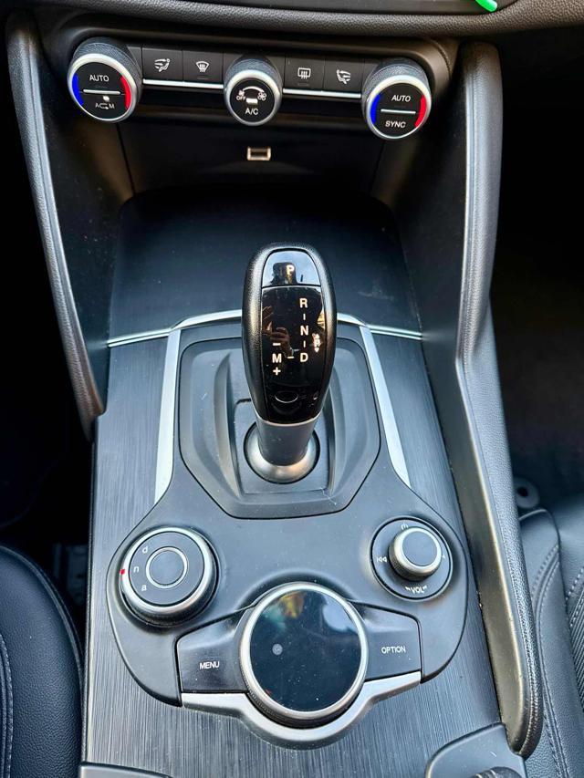 ALFA ROMEO Giulia 2.2 Turbodiesel 180 CV AT8 Business Sport Launch E
