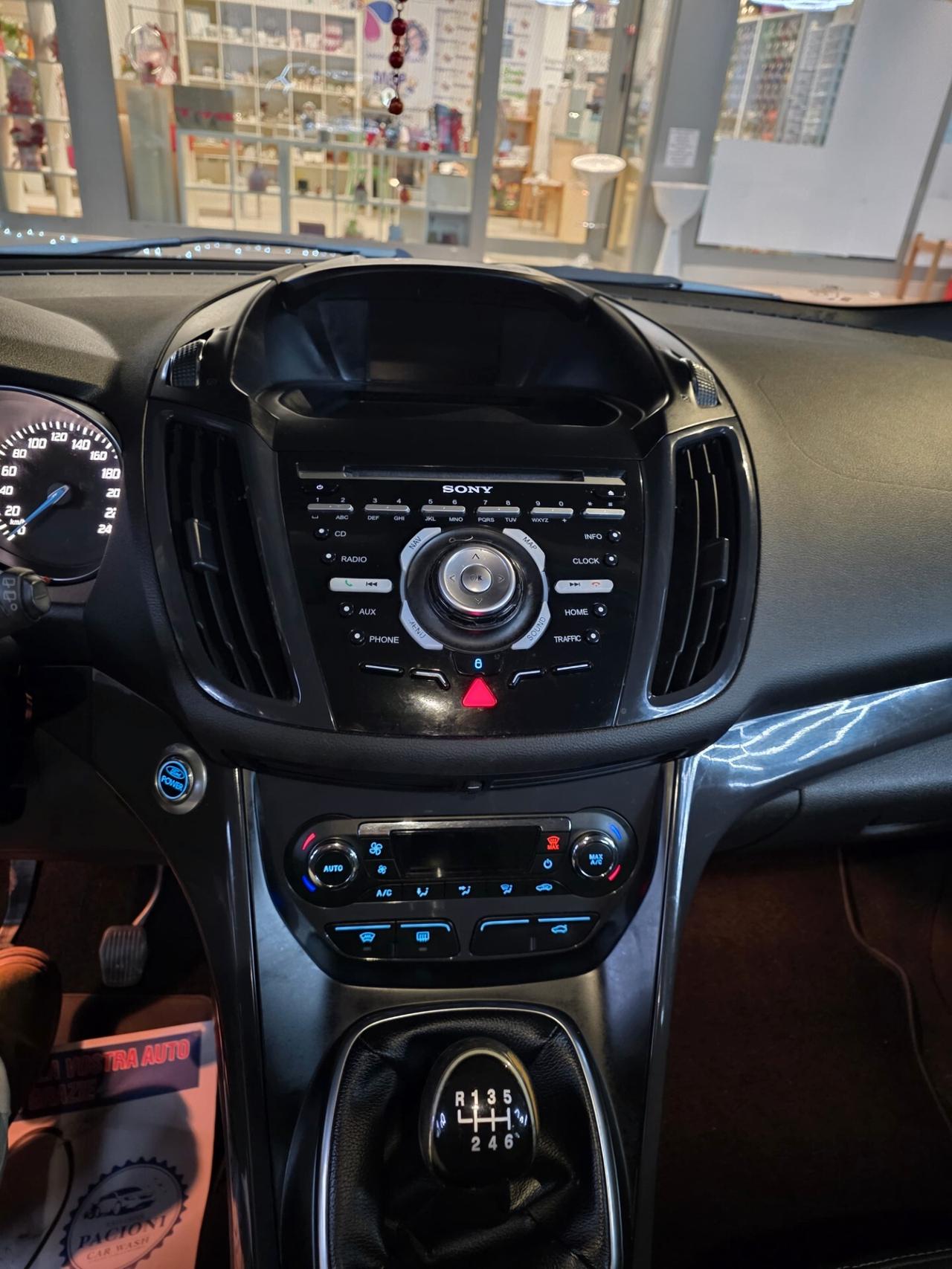 Ford Kuga 2.0 TDCI 140 CV 4WD Titanium