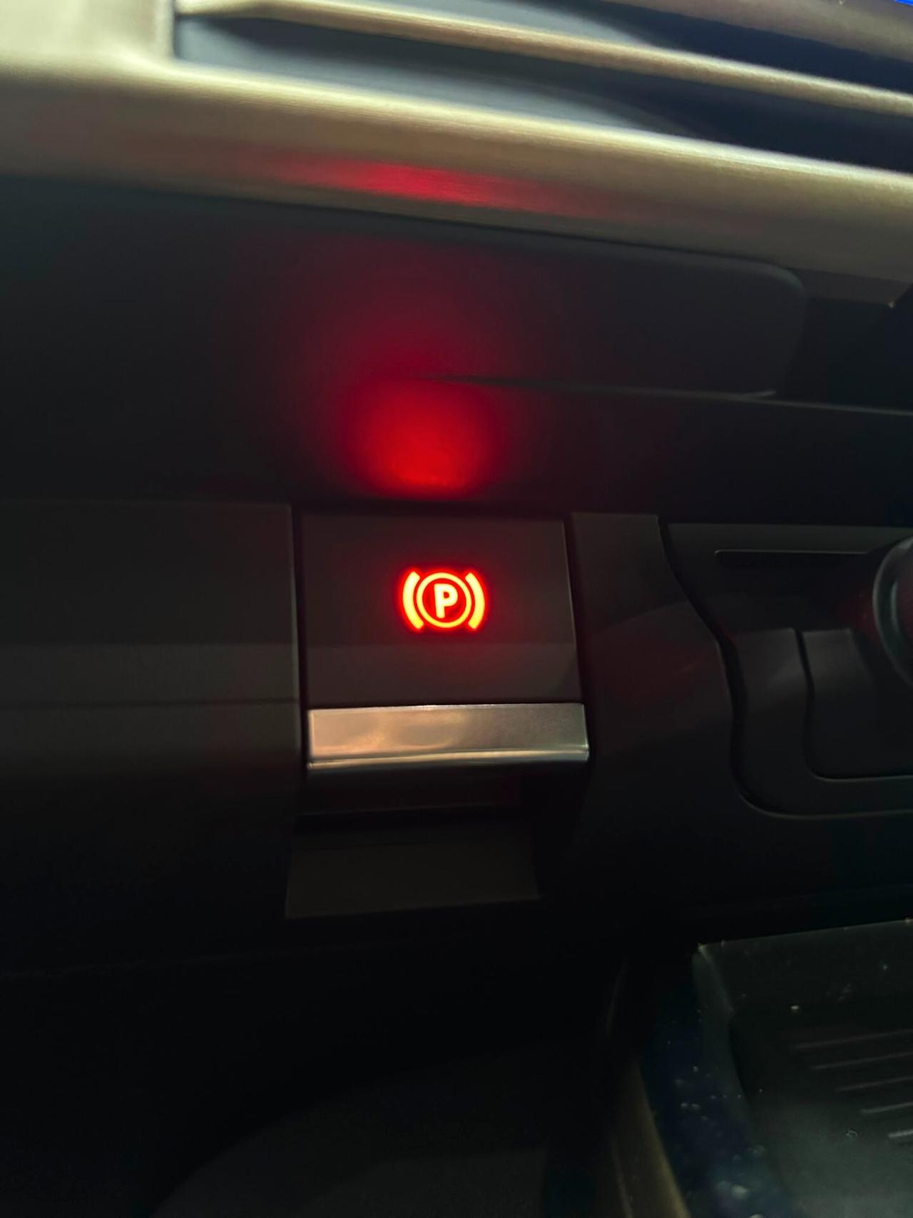 Lancia Ypsilon Hybrid 1.2 100 cv e-DCT LX