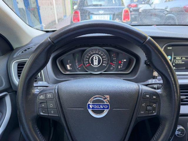 VOLVO V40 1.6 D2 114CV KINETIK POWERSHIT CAMBIO AUTOMATICO