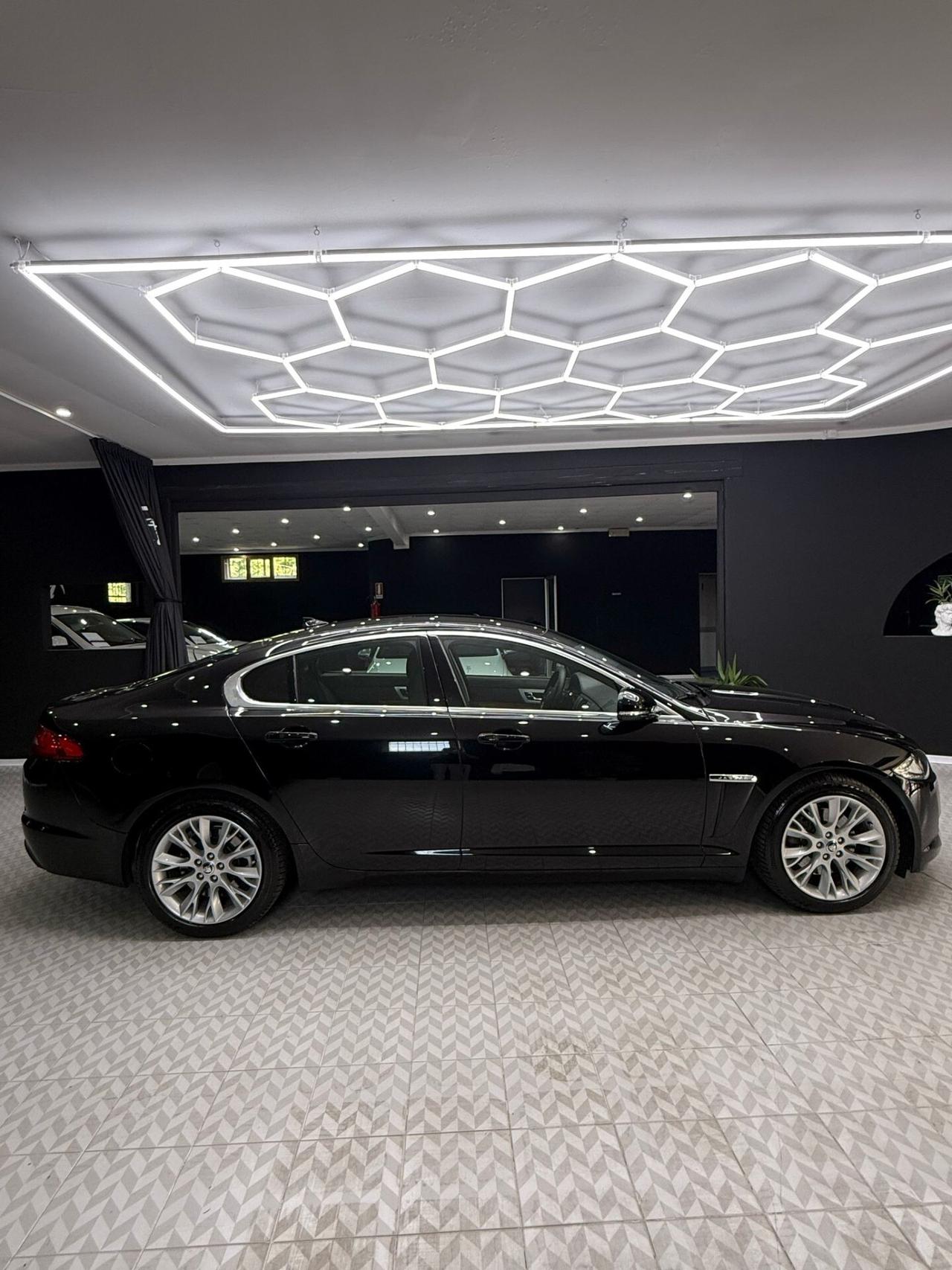 Jaguar XF 2.2 D 200 CV Premium Luxury