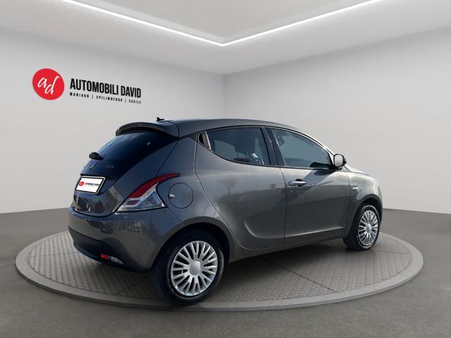 LANCIA Ypsilon 1.0 FireFly 5 porte S&S Hybrid Silver