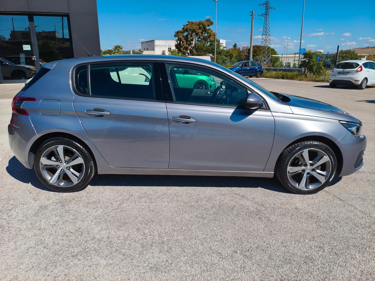 Peugeot 308 BlueHDi 100 S&S Active