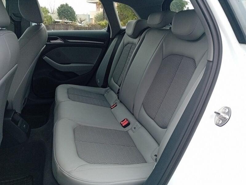 Audi A3 30 TDI S tronic Sport