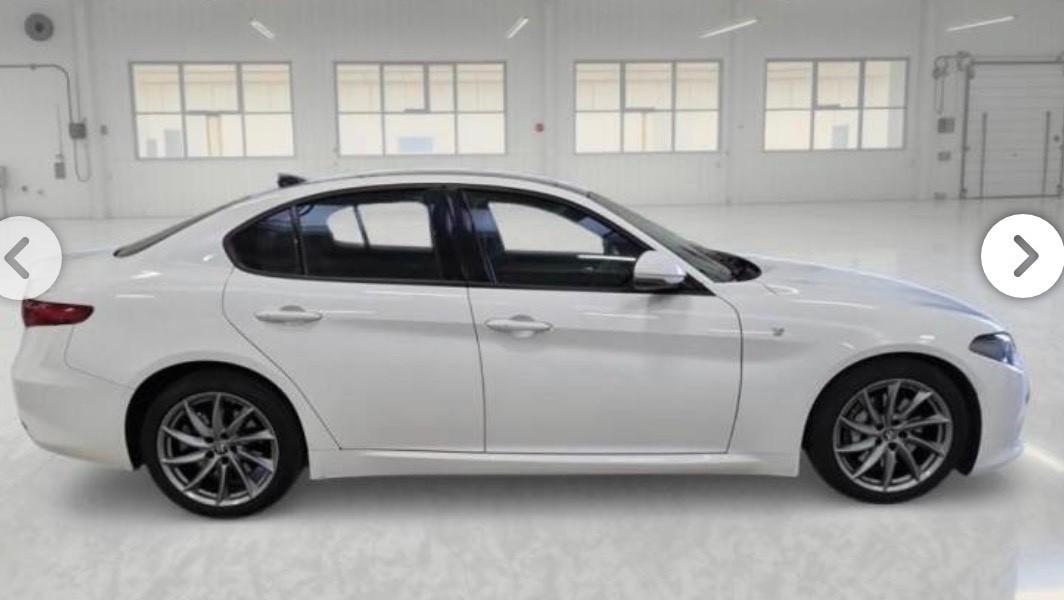 Alfa Romeo Giulia 2.2d 190 CV AT8 TI