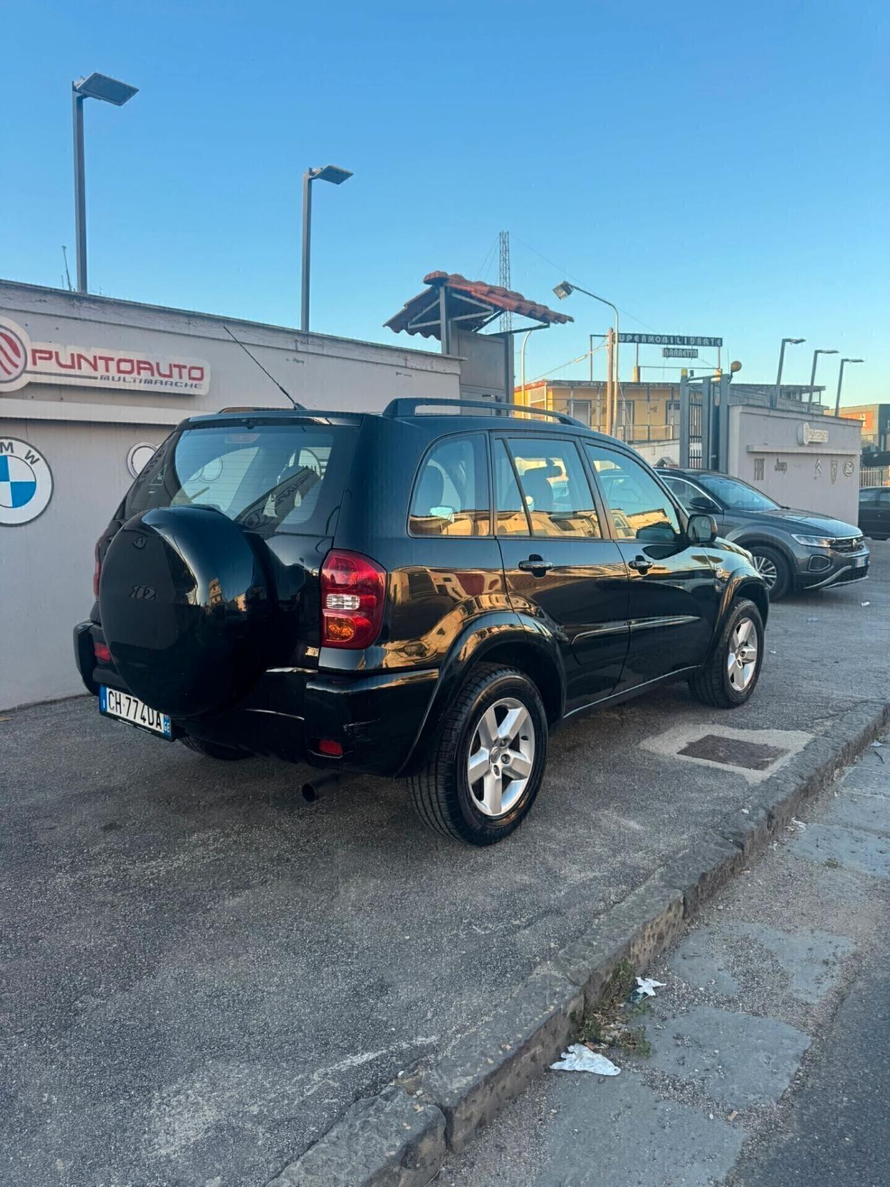 Toyota RAV 4 RAV4 2.0 Tdi D-4D cat 5 porte Sol