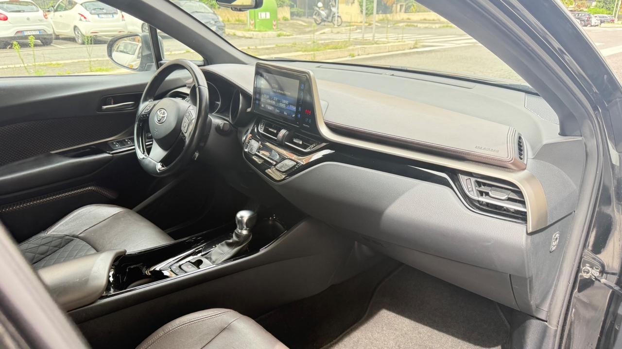 Toyota C-HR 1.8 Hybrid E-CVT Lounge