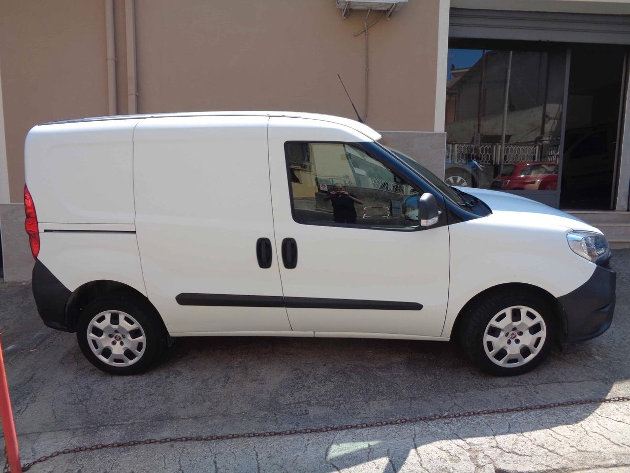 Fiat Doblò 1.6 MJT PC-TN Cargo Lamierato SX 3 Posti (Finanziabile)