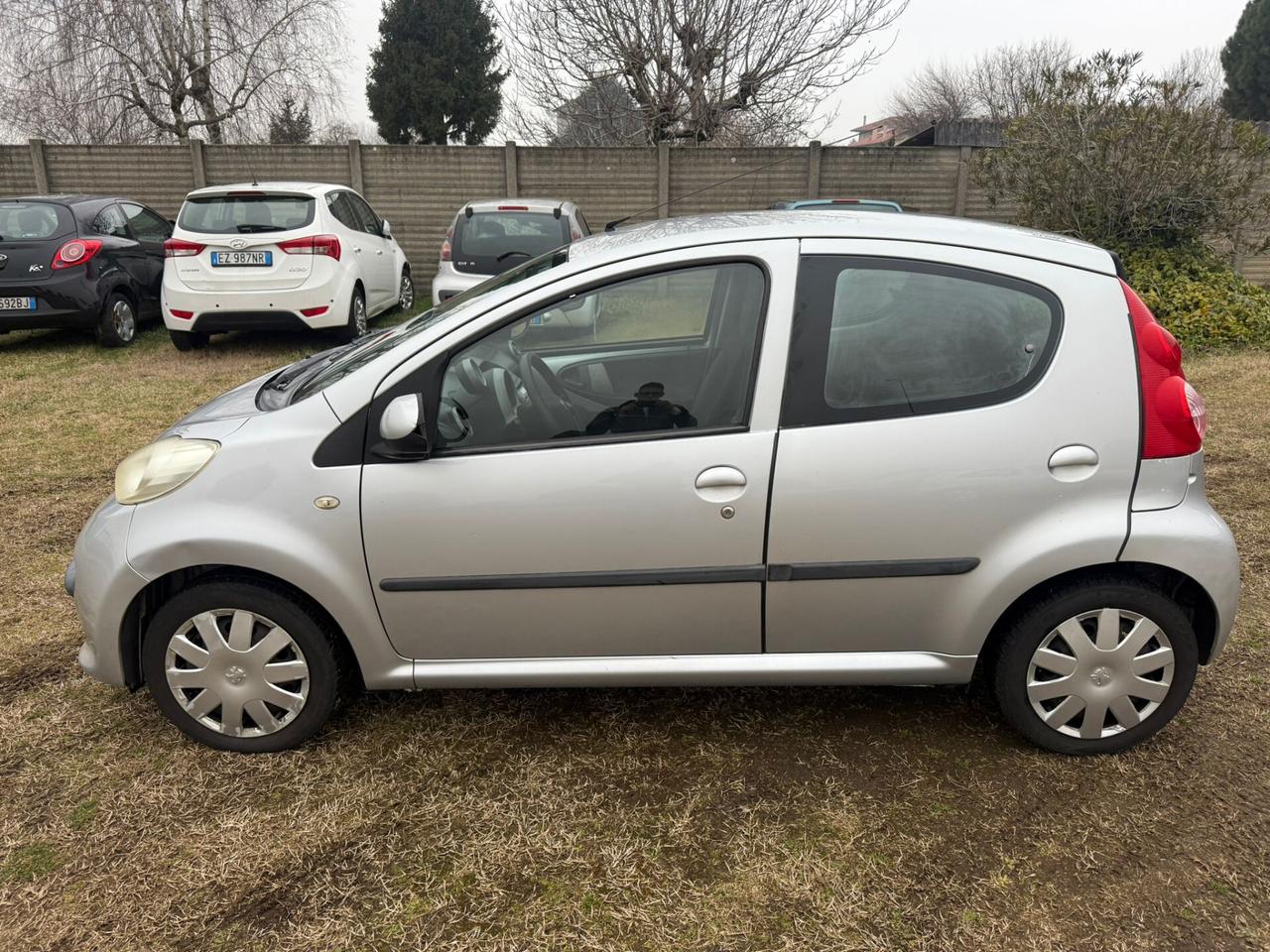 Peugeot 107 1.0 68CV 5porte Plaisir