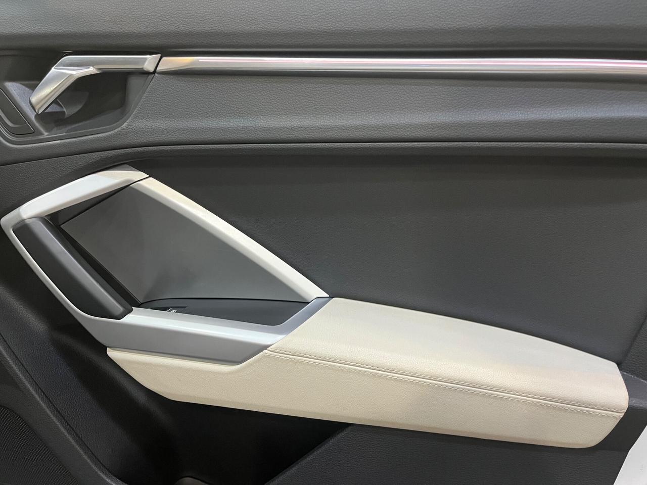 Audi Q3 Sportback 2.0 Business Plus 190cv quattro