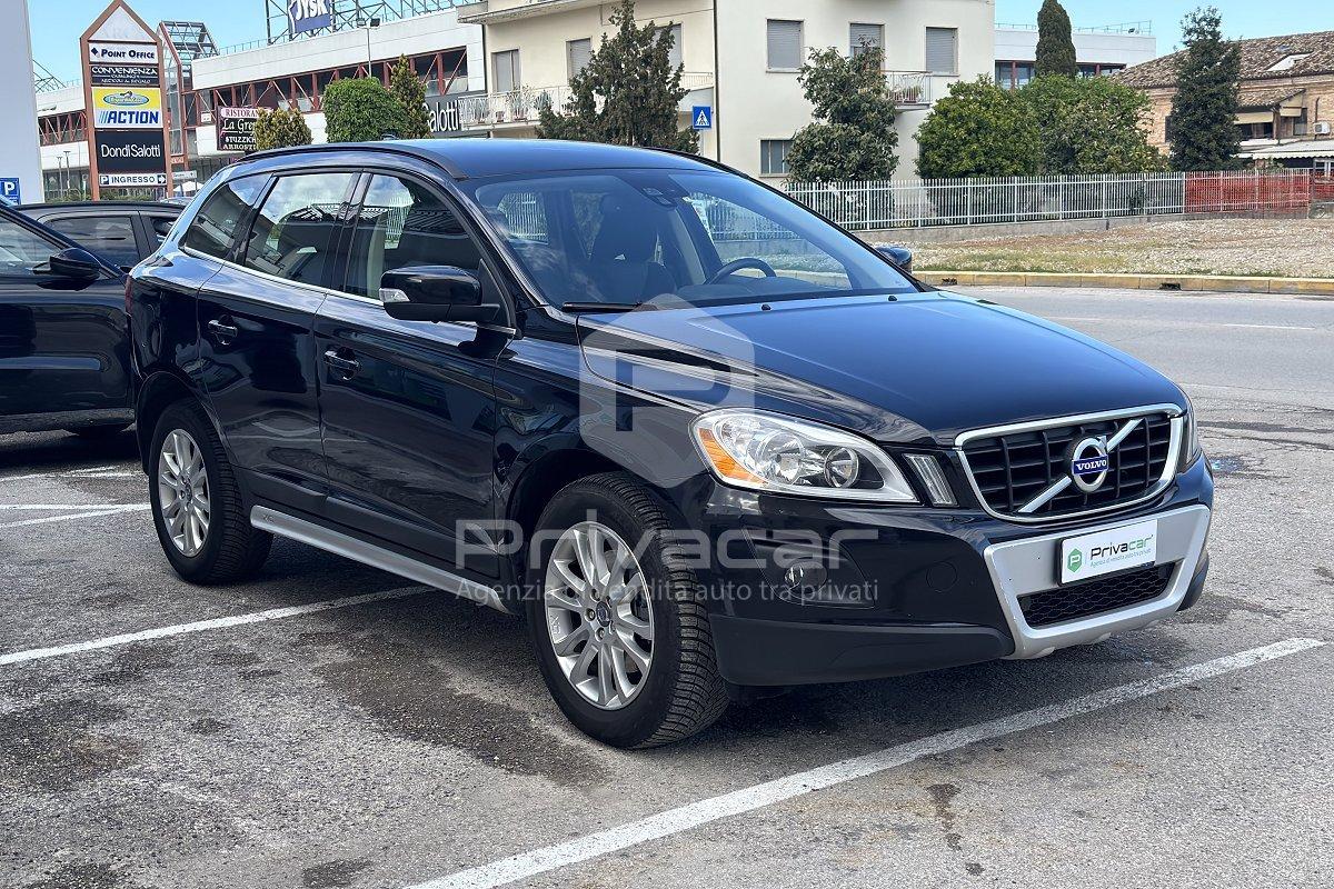 VOLVO XC60 2.4 D 163 CV AWD Geartronic Momentum