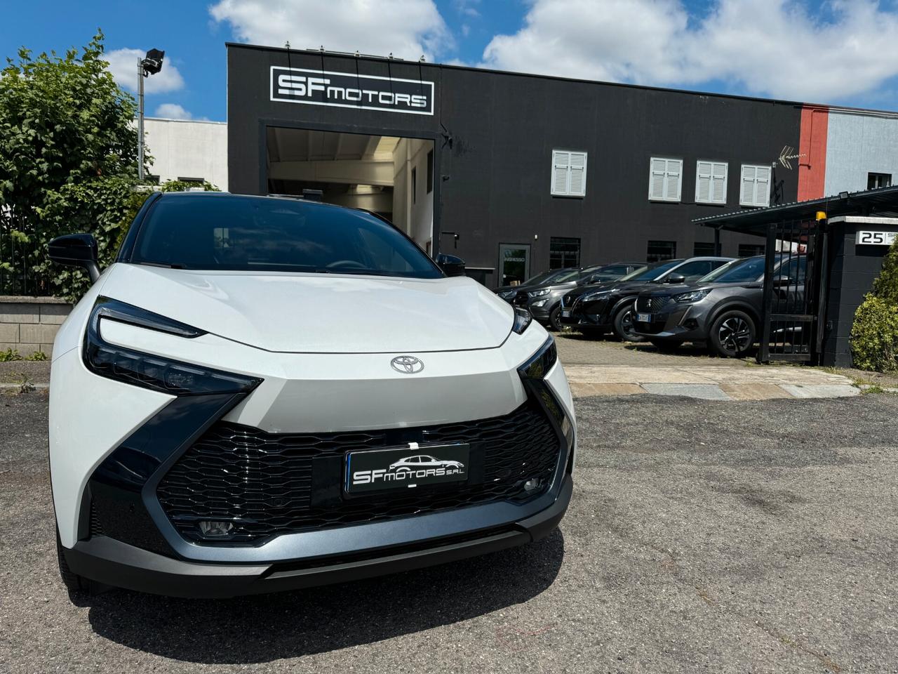 Toyota C-HR 2.0 Hybrid E-CVT Lounge PRONTA CONSEGNA