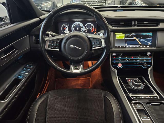 Jaguar XF Sportbrake 2.0d i4 Portfolio AUTOMATICO /TETTO PANORAMICO