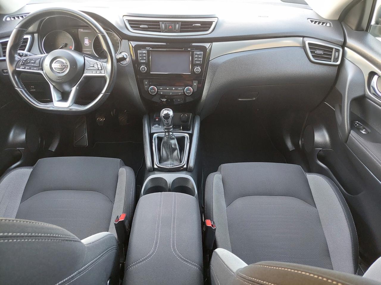 Nissan Qashqai 1.6 dCi 131CV TETTO P.