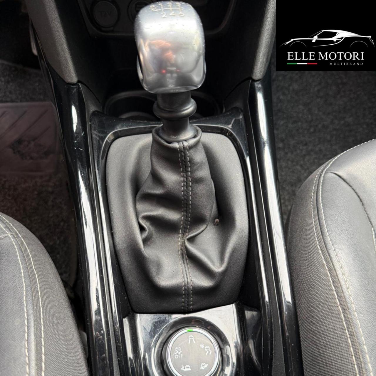 Peugeot 2008 BlueHDi 100 S&S Black Matt