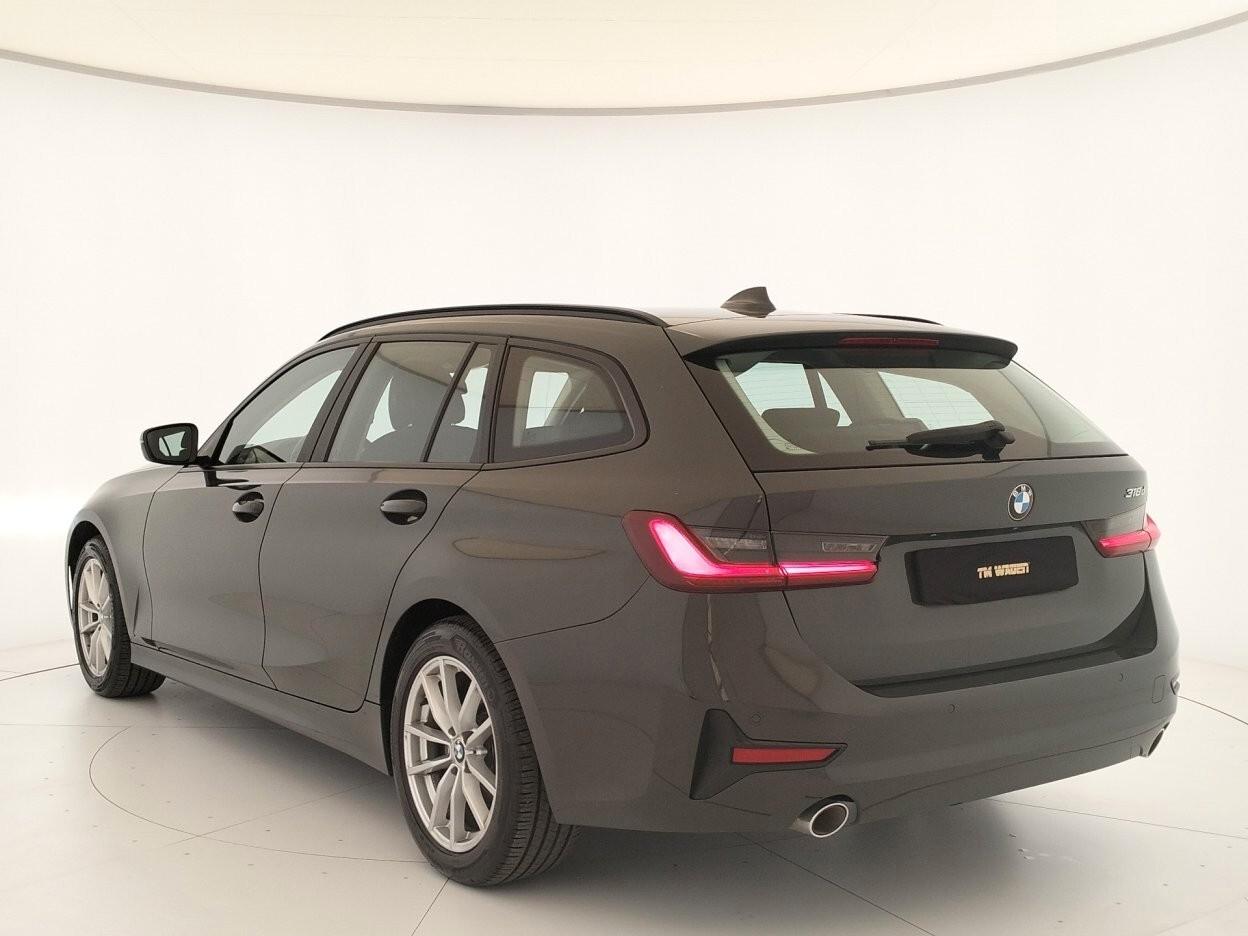 BMW 318d Touring mhev 48V Business Advantage auto - IVA ESPOSTA
