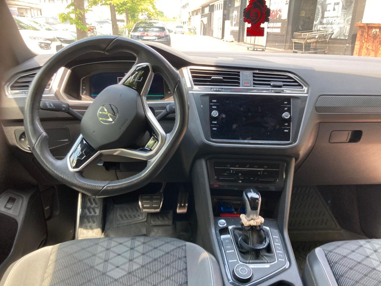 Volkswagen Tiguan 2.0 TDI 150 CV SCR DSG 4MOTION R-Line