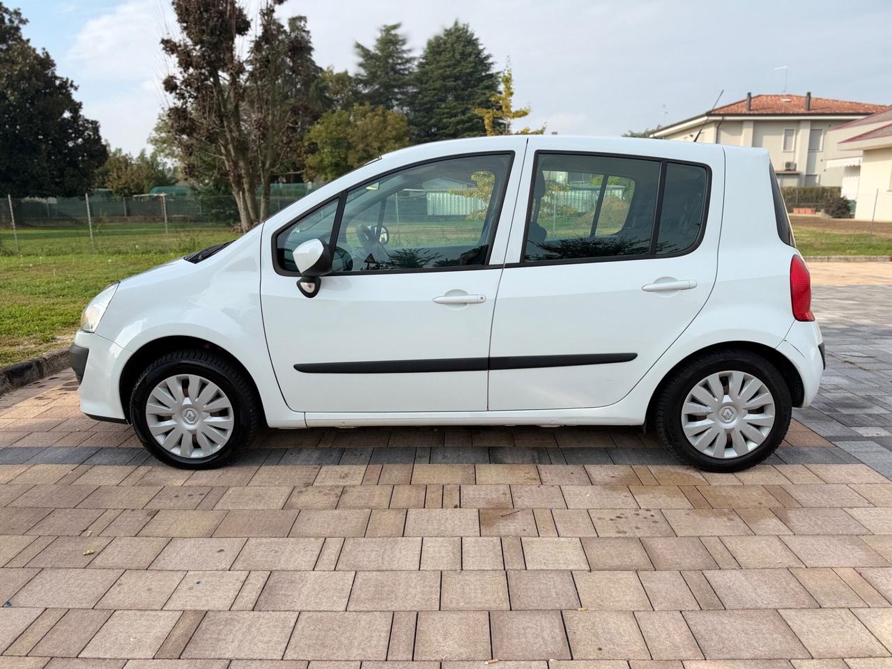 Renault Modus Grand 1.5 dCi 75CV Wave