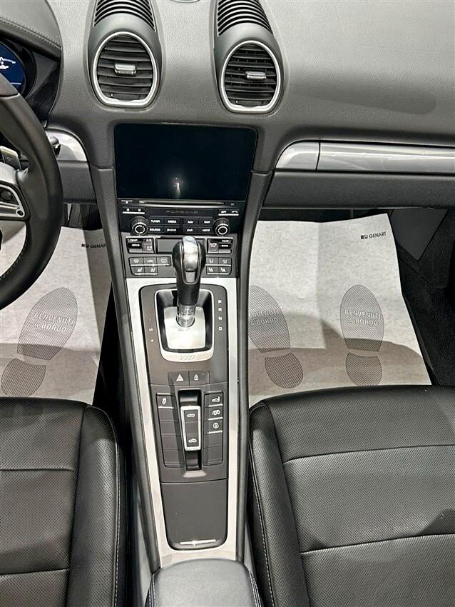 Porsche 718 Spyder Boxster 2.0 T