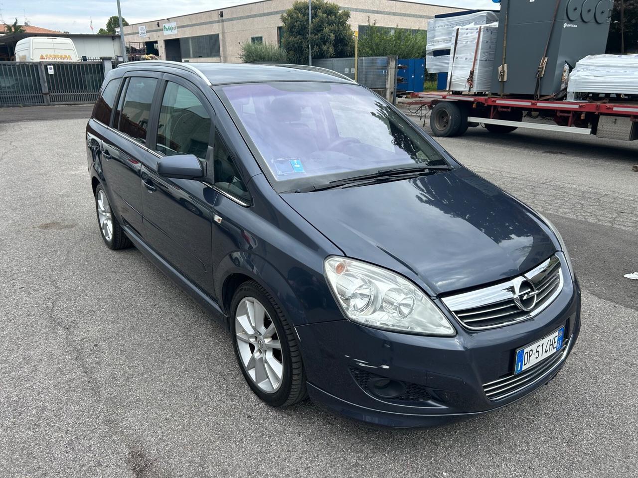 Opel Zafira Cosmo