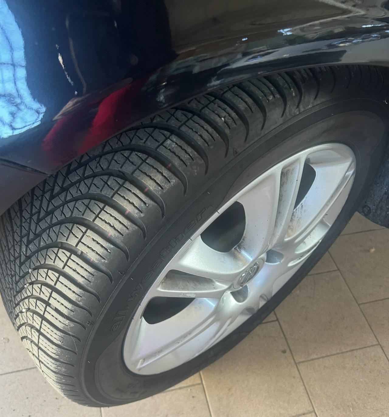 Opel Corsa 1.4 16V 5 porte Cosmo