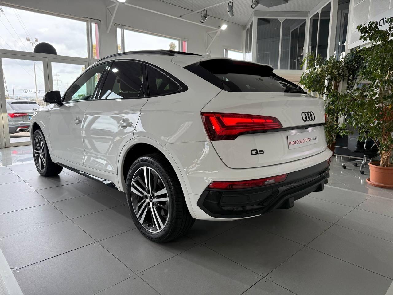 AUDI Q5 40 2.0TDI 204CV MHEV 4WD TETTO GANCIO