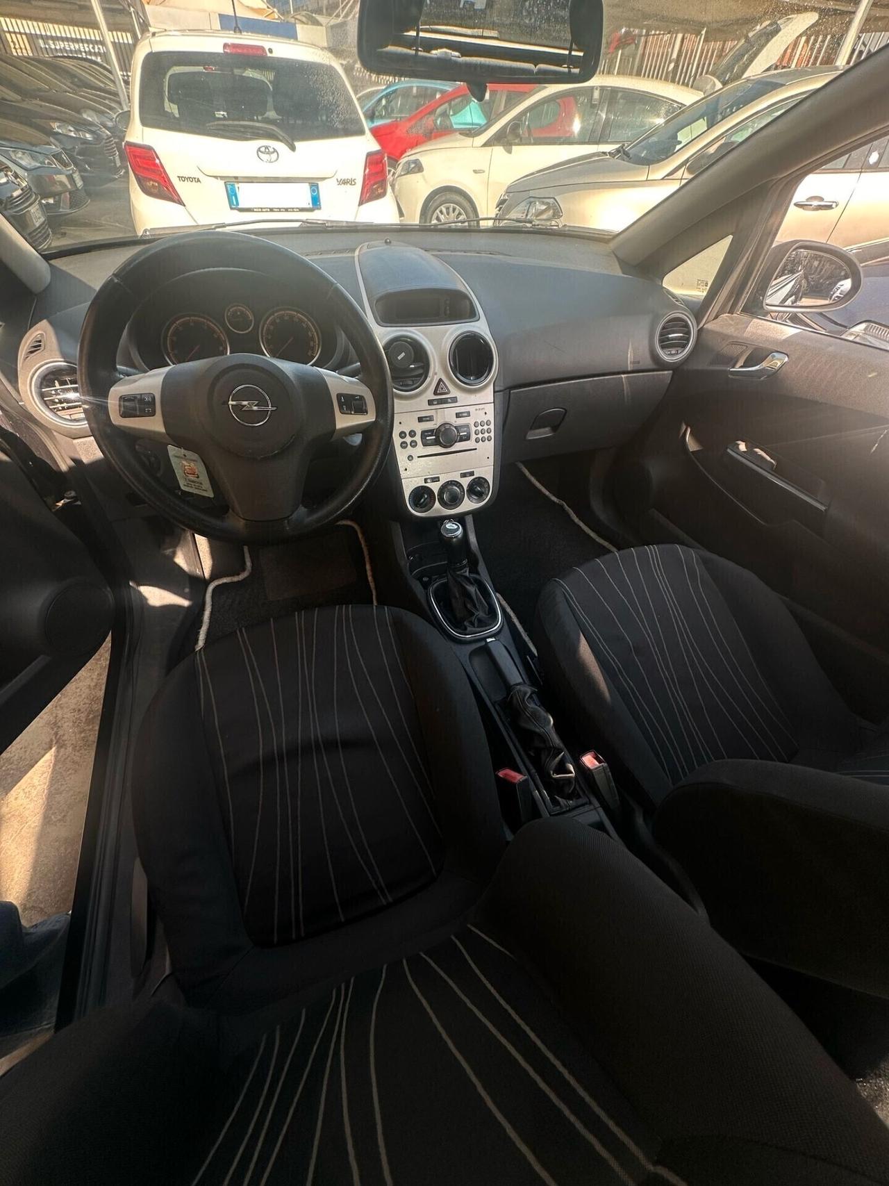 OPEL CORSA 1,0 BENZ.