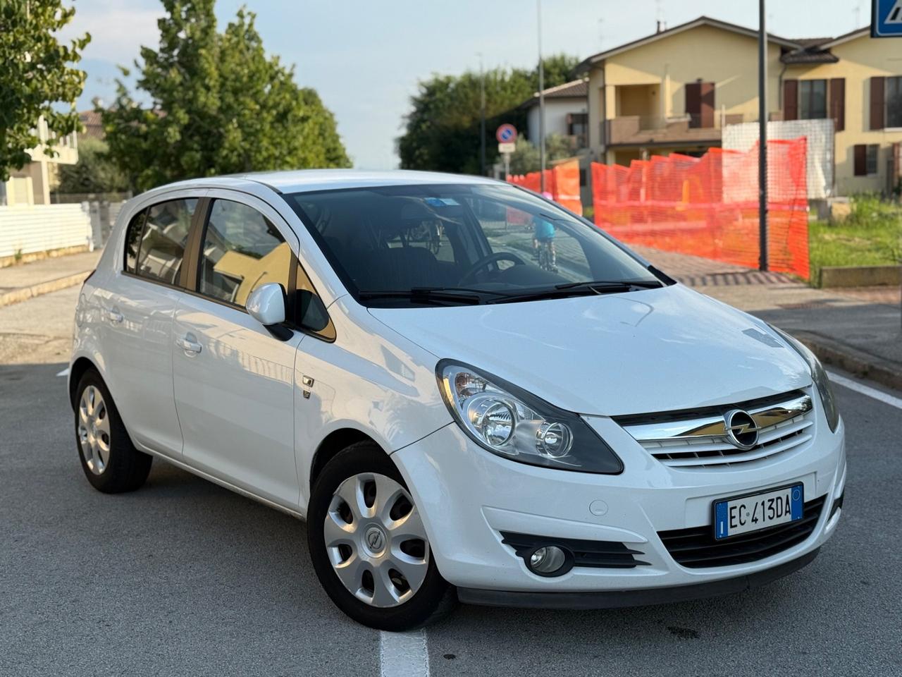 Opel Corsa 1.2 5 porte Edition