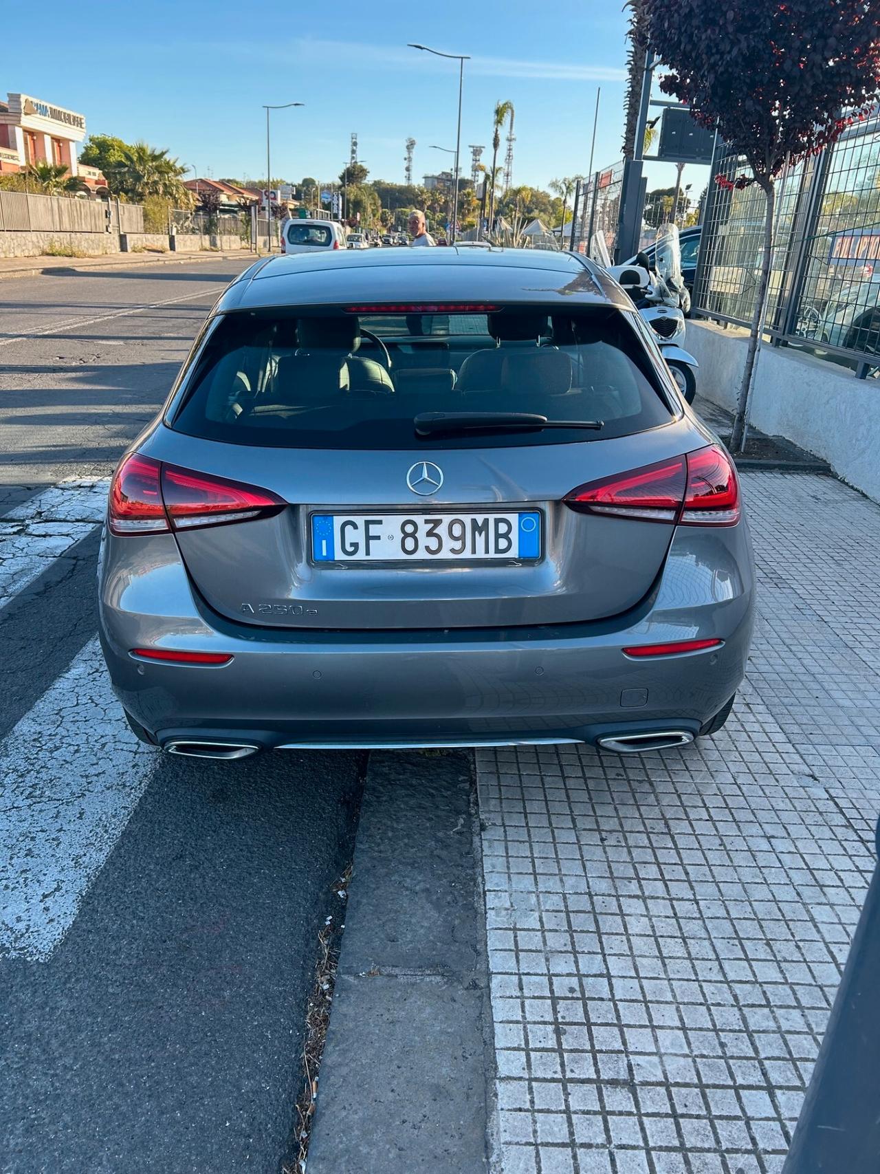 Mercedes-benz A 250 A 250 e Automatic EQ-Power Sport