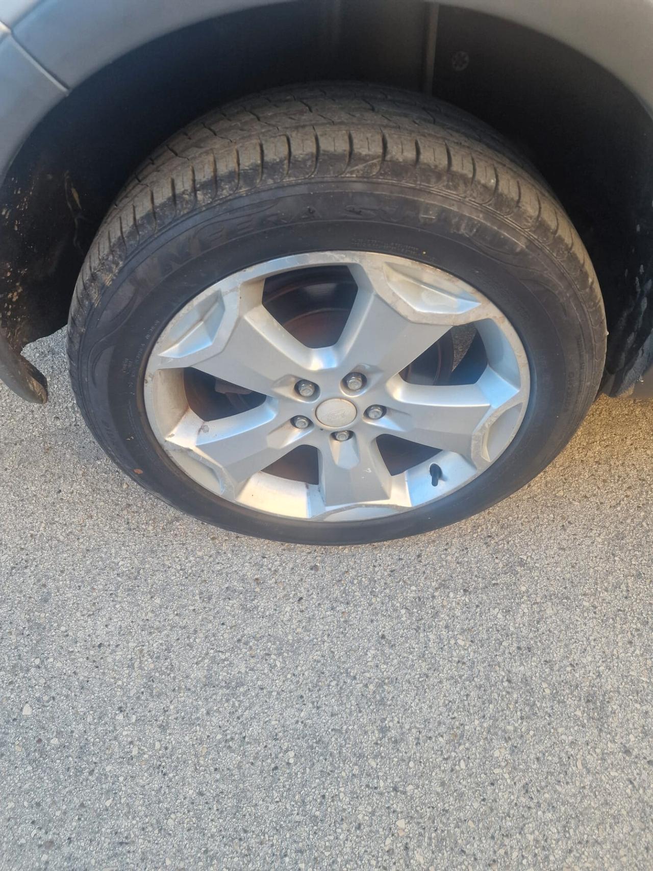 Ford Kuga 2.0 TDCi 136 CV 4WD Titanium DPF