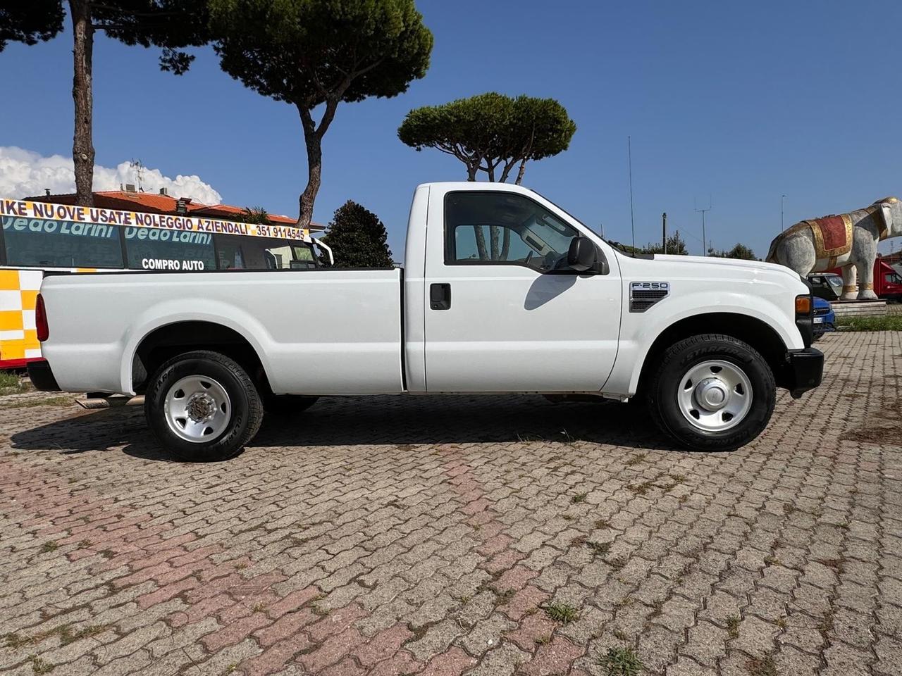 FORD SUPER DUTY F250 AUTOCARRO