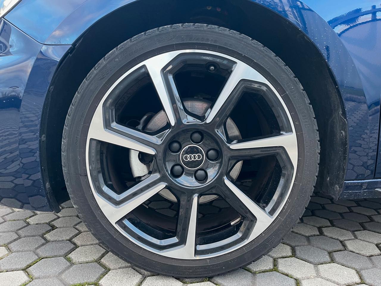 Audi A1 SPB 30 TFSI S tronic line edition