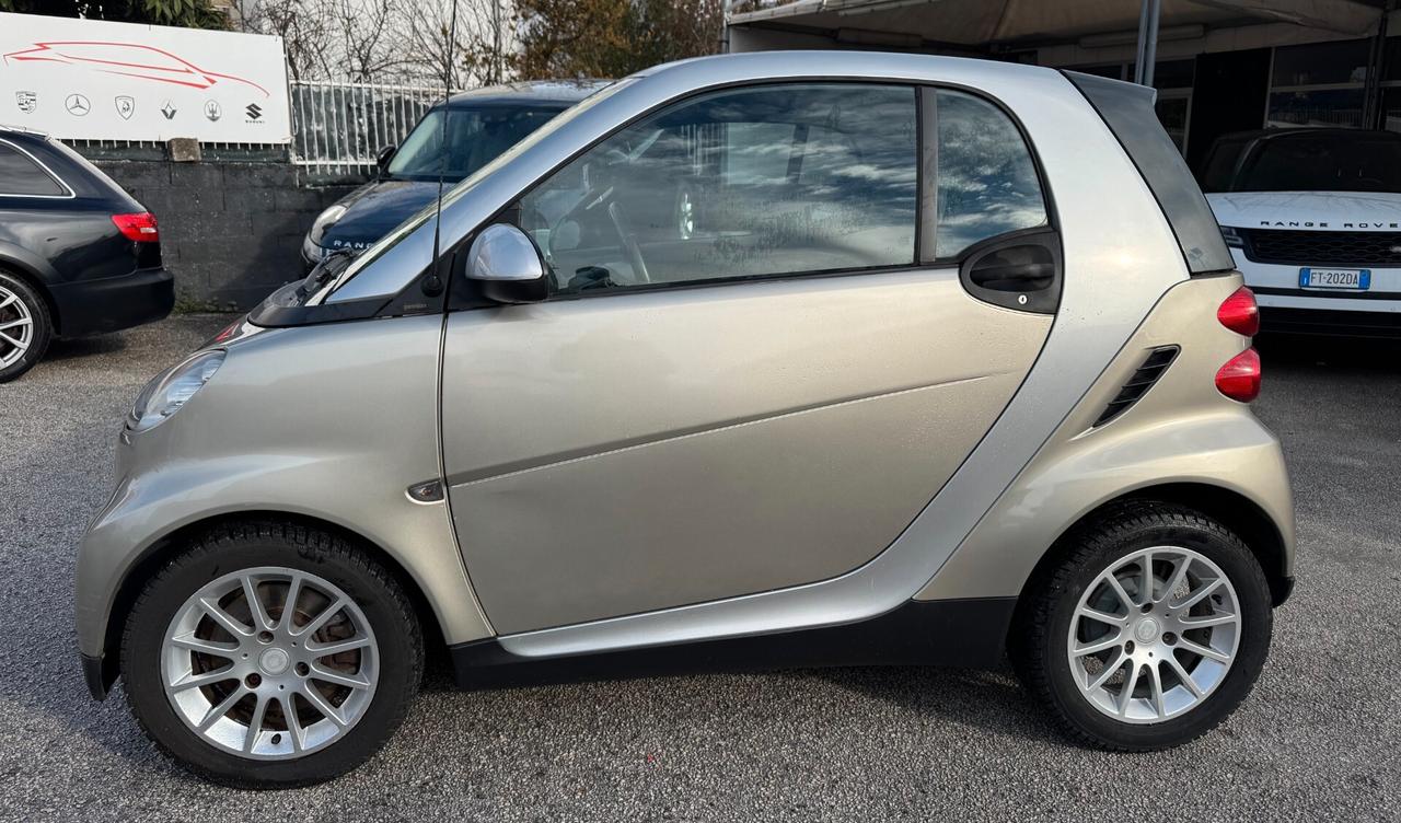 Smart ForTwo 1000 52 kW coupé limited one