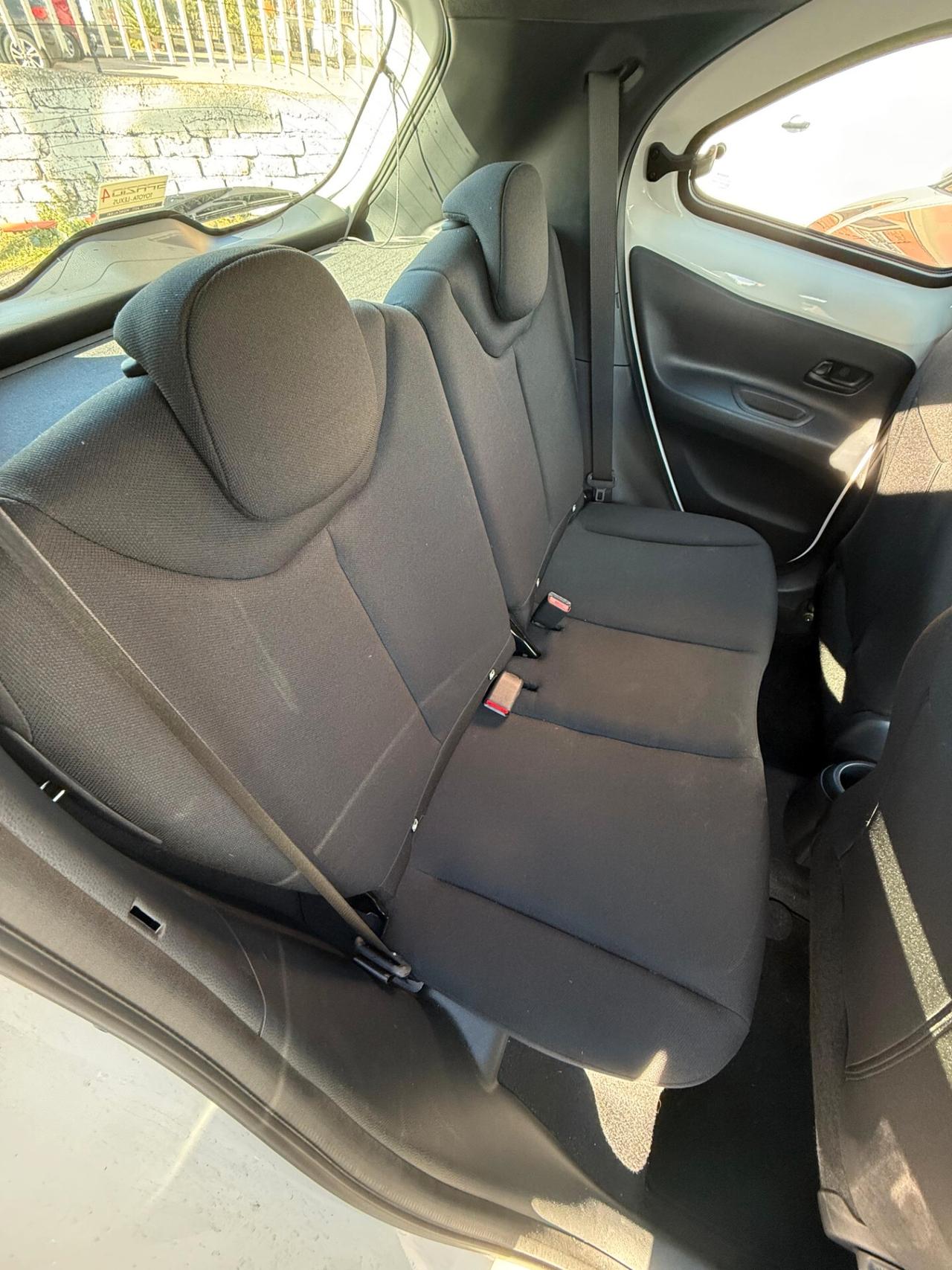 Toyota Aygo X 1.0 AUTOM. *SOLO 7.000KM*