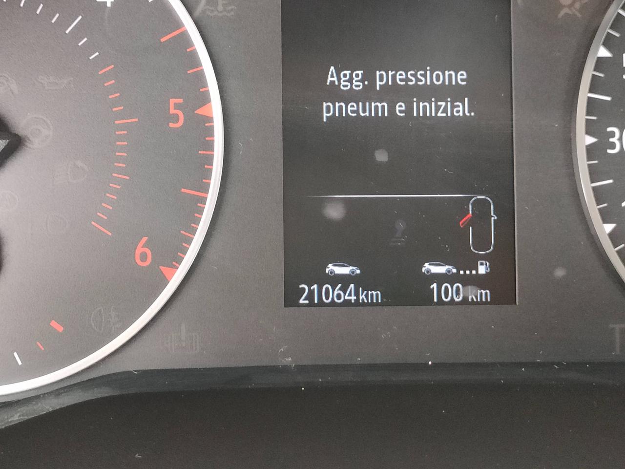 RENAULT Captur II 2019 - Captur 1.5 blue dci Zen 95cv