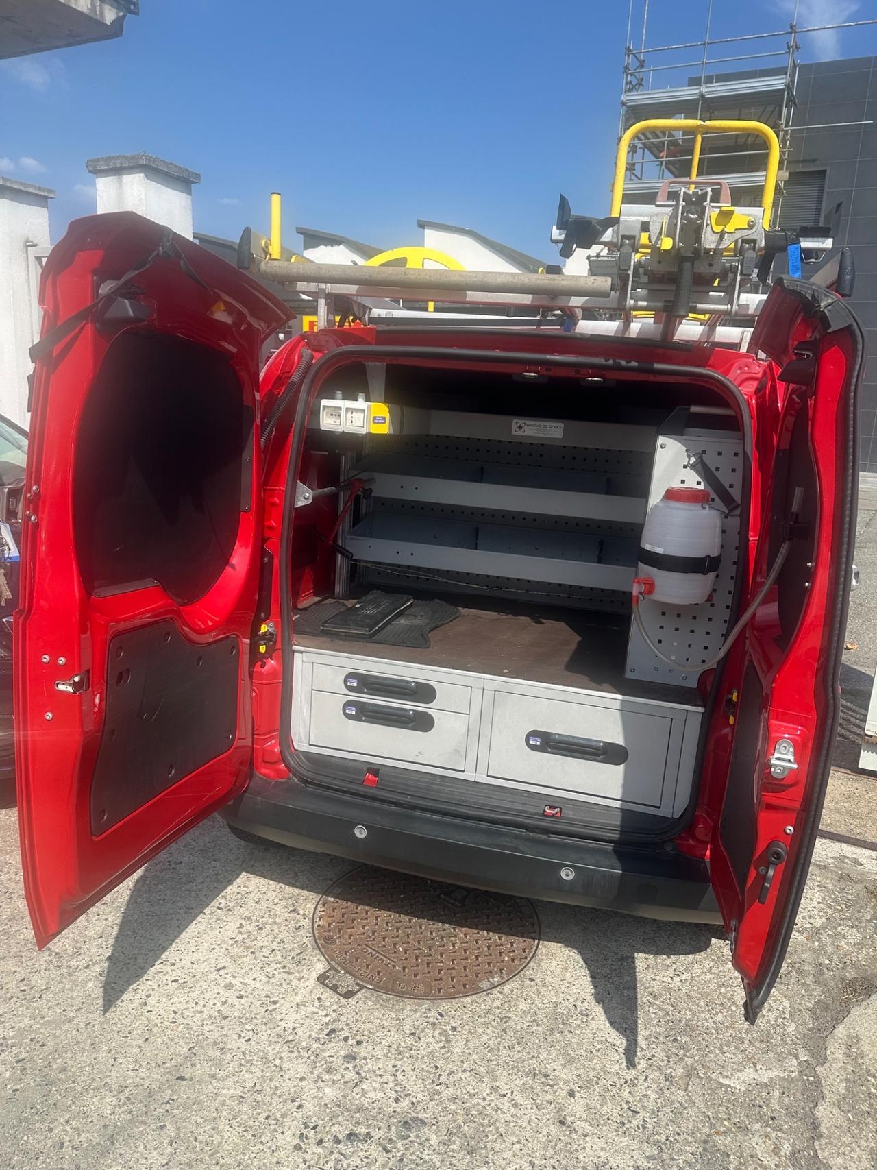 Fiat Fiorino 1.3 MJT 95CV Cargo Adventure