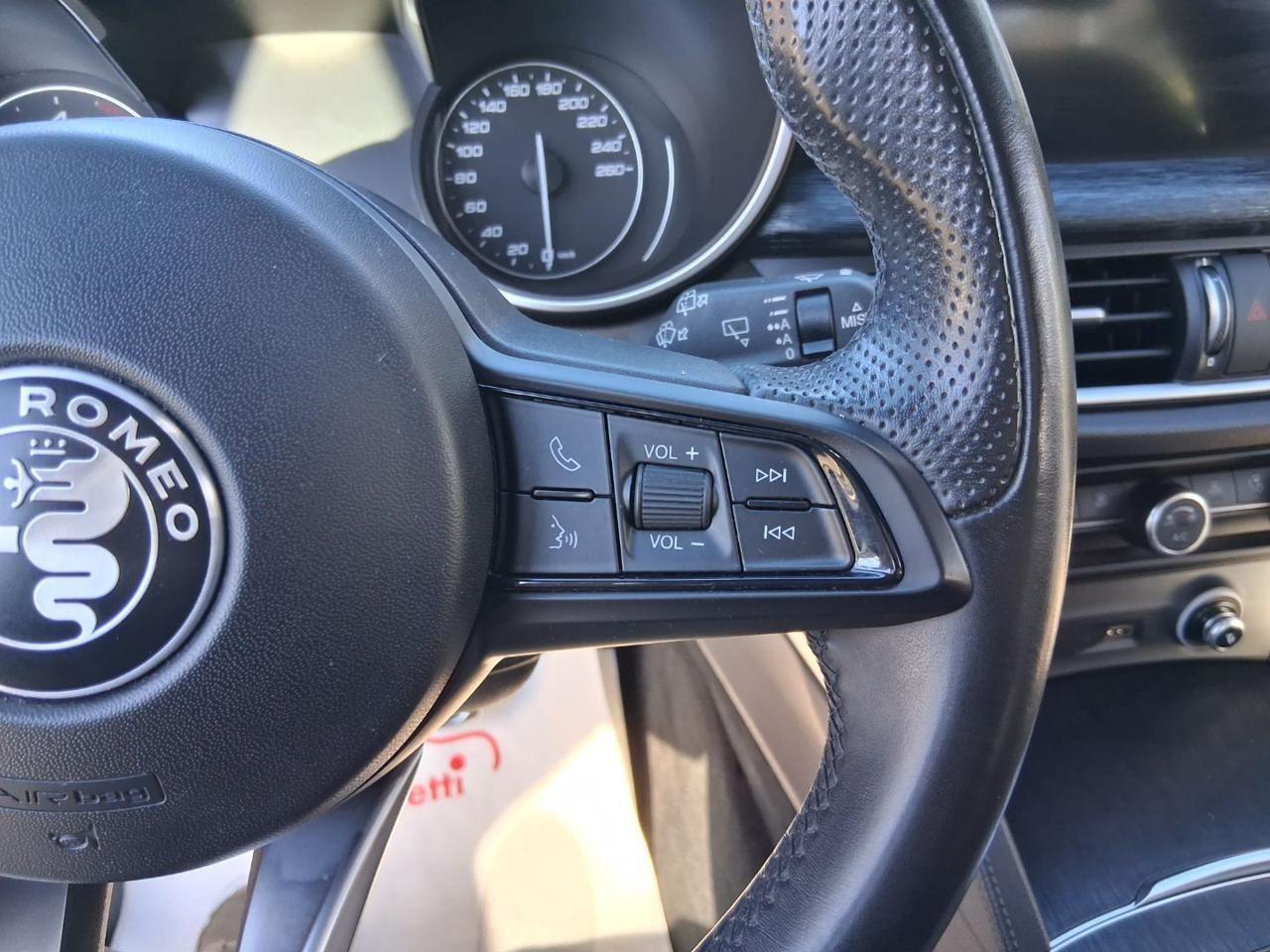 Alfa Romeo Stelvio 2.2 160 CV AT8 PROMO