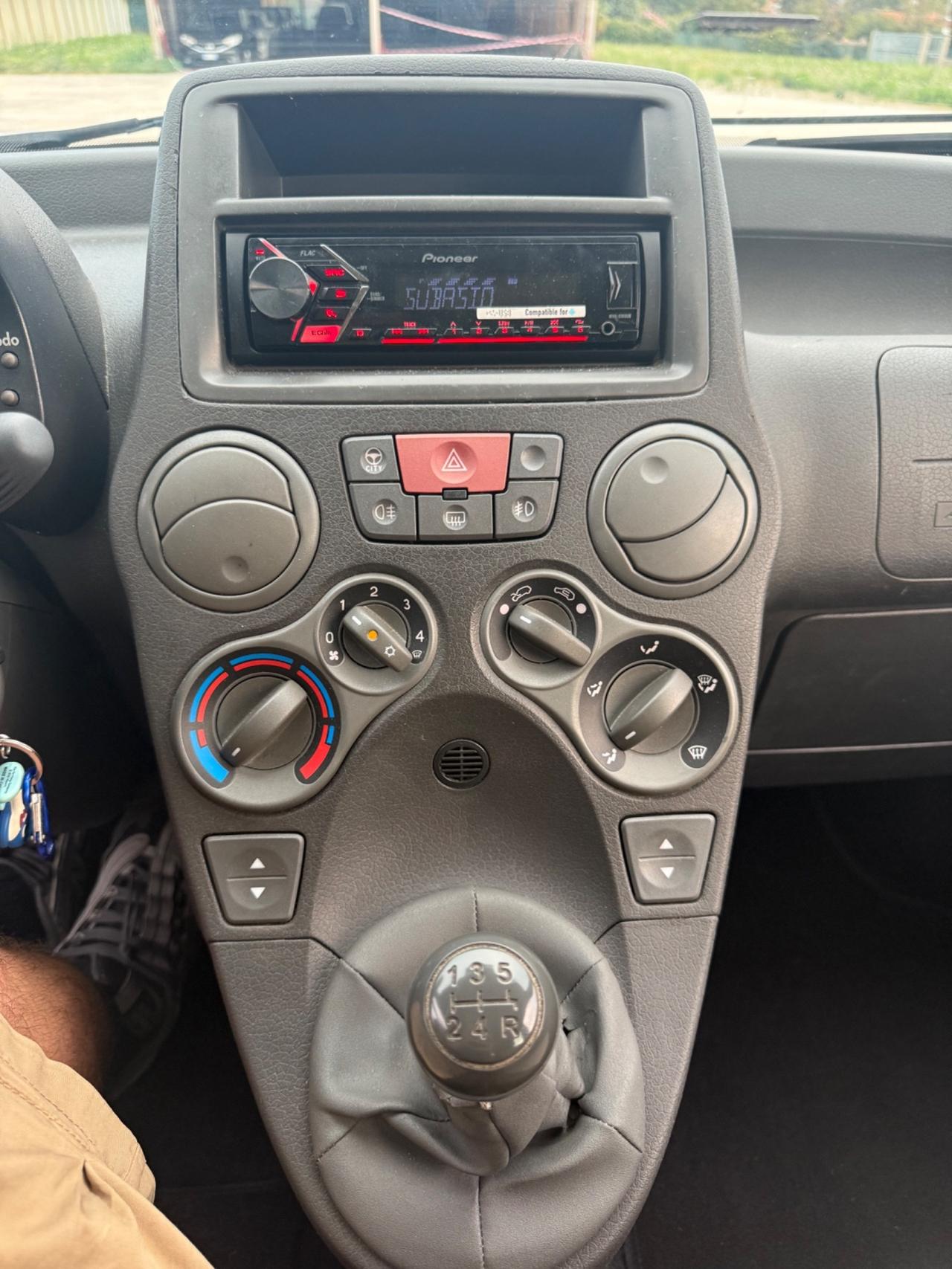 Fiat Panda 1.2 Natural Power benzina metano neopatentati