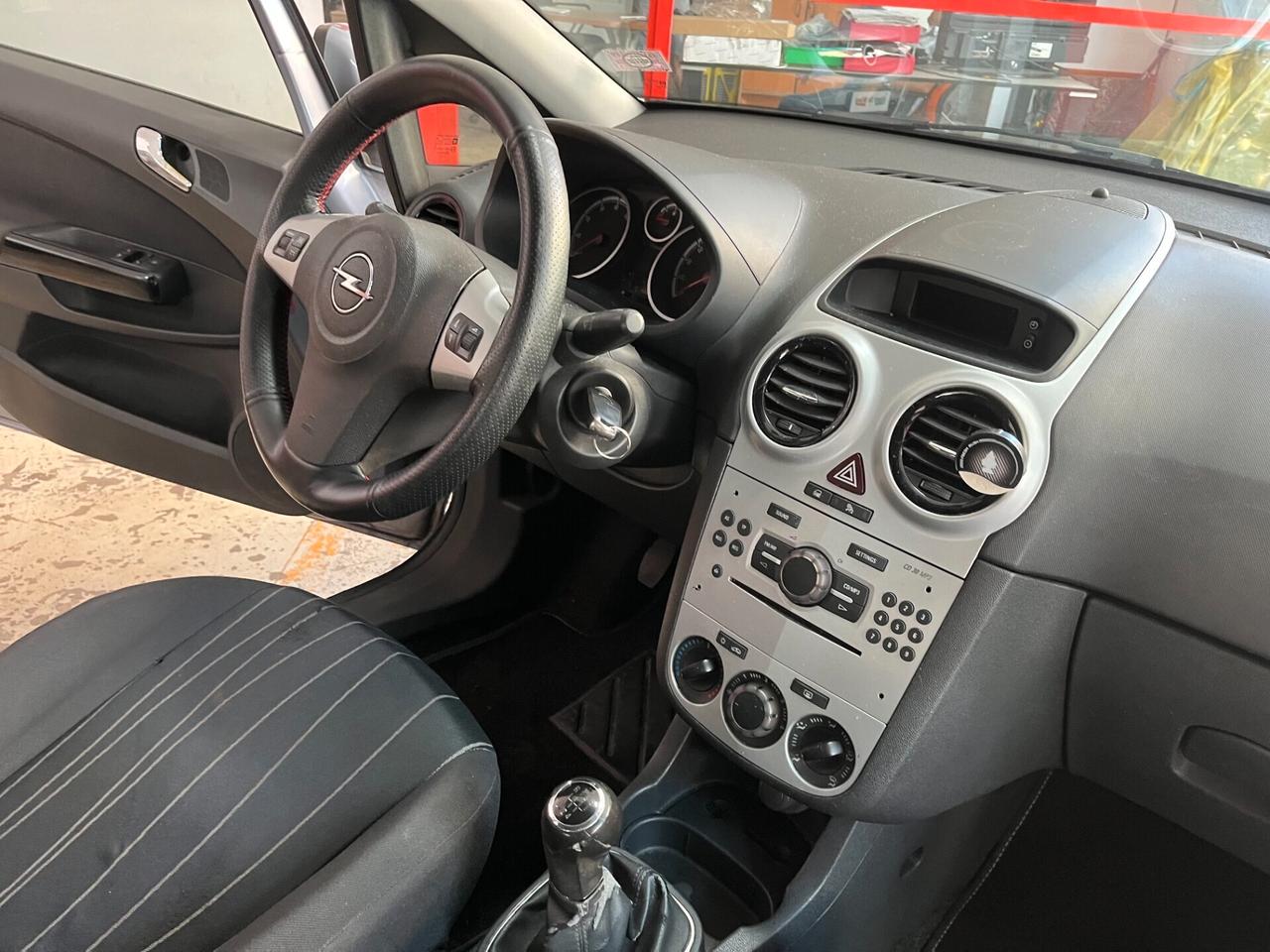 Opel Corsa 1.2 80CV 5 porte GPL!!! PER NEO-PATENTATI!!!