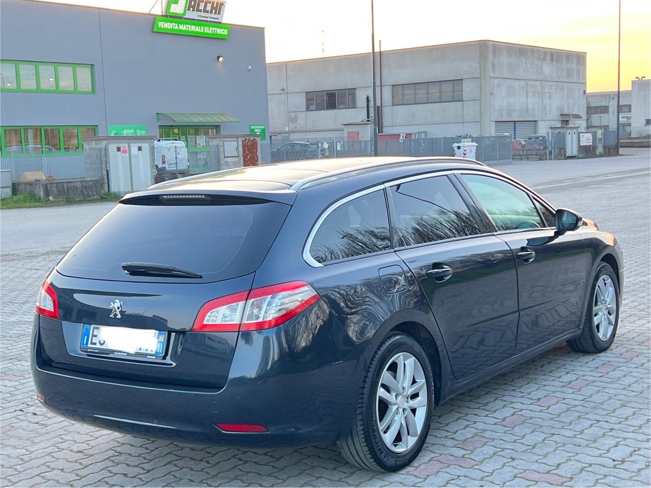 Peugeot 508 1.6 e-HDi 112CV cambio robotizzato S&S SW Ciel Active