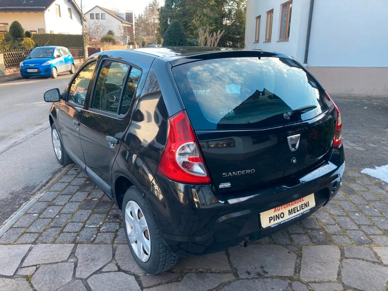 Dacia Sandero 1.2 16V LIVE-CLIMA