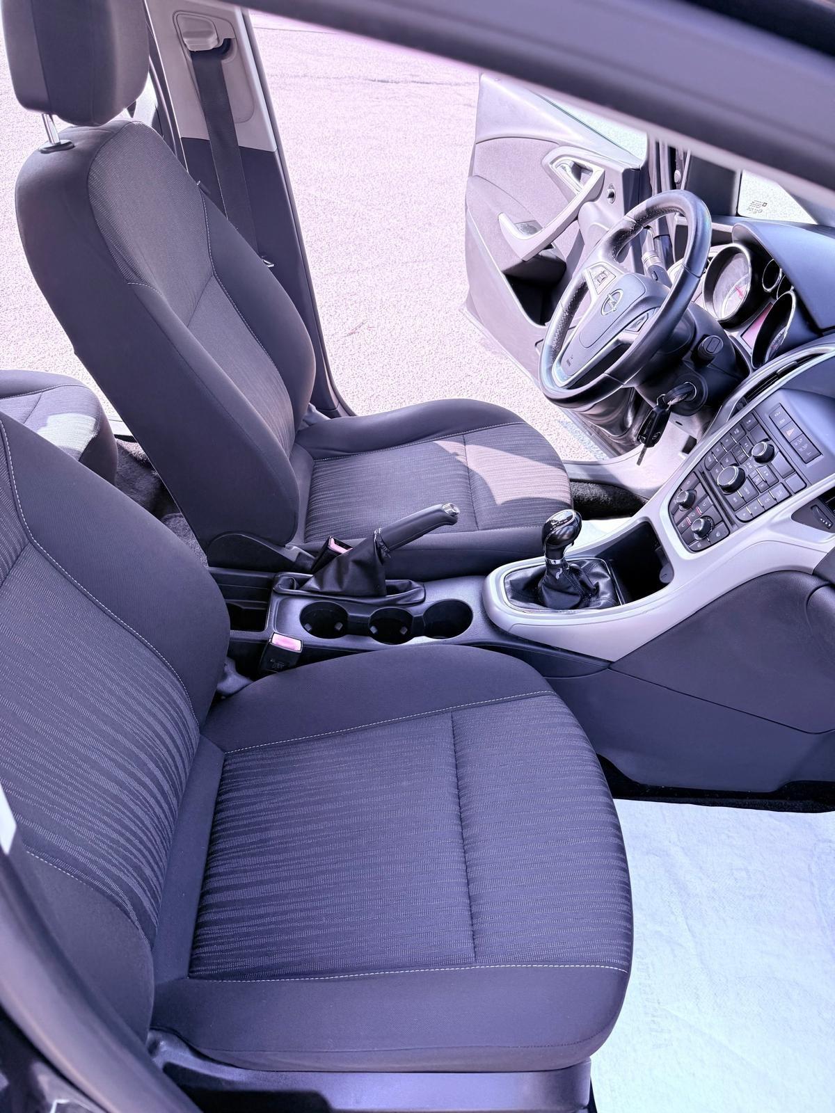 Opel Astra 1.7 CDTI 110CV Sports Tourer Cosmo