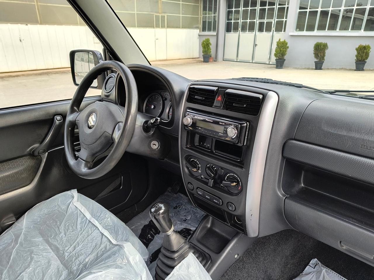 Suzuki Jimny 1.3i 16V cat 4WD