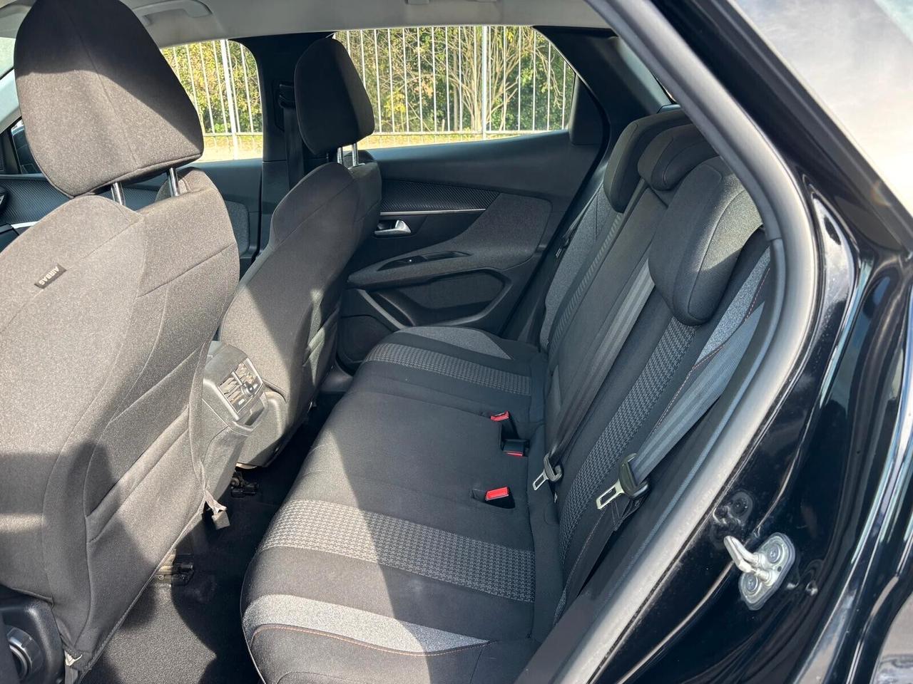 Peugeot 3008 BlueHDi 130 - 2021