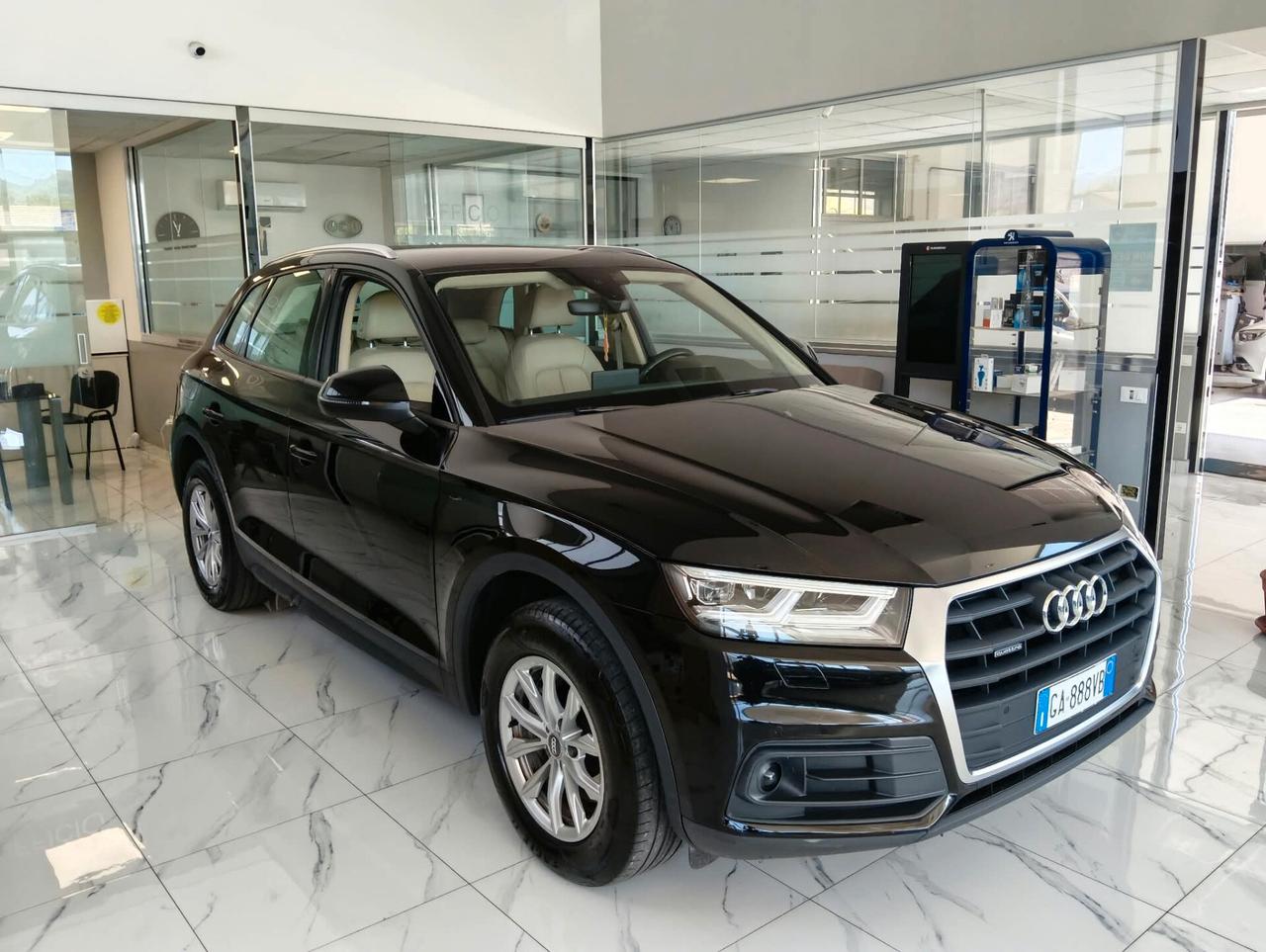 Audi Q5 35 TDI quattro S tronic Business